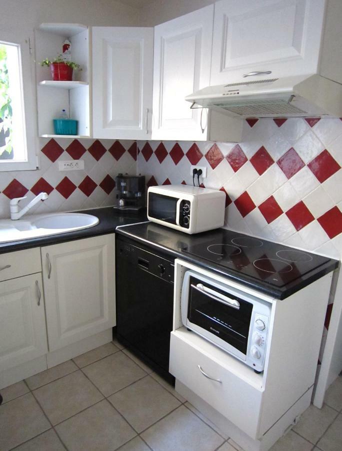 Maison De Charme A La Rochelle Croix-Chapeau Exteriör bild