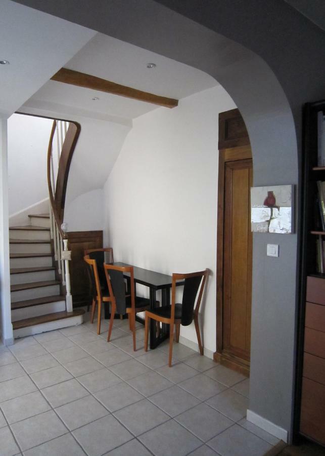 Maison De Charme A La Rochelle Croix-Chapeau Exteriör bild